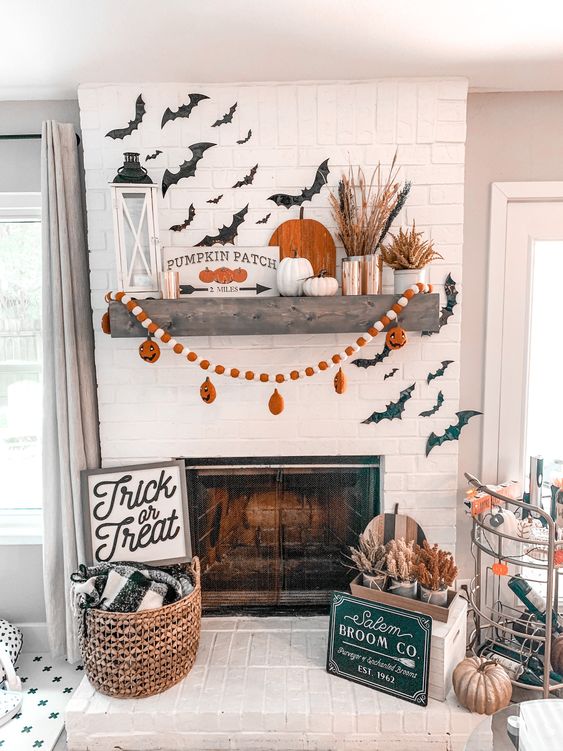 Small Apartment Halloween Decor