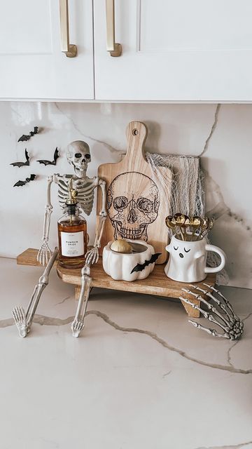 Small Apartment Halloween Decor